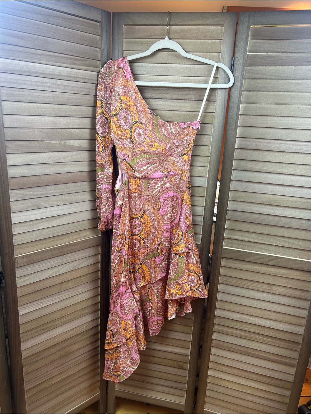 BCBGeneration One Shoulder Paisley Asymmetrical Midi Dress NWT Size 8 Dusty Pink